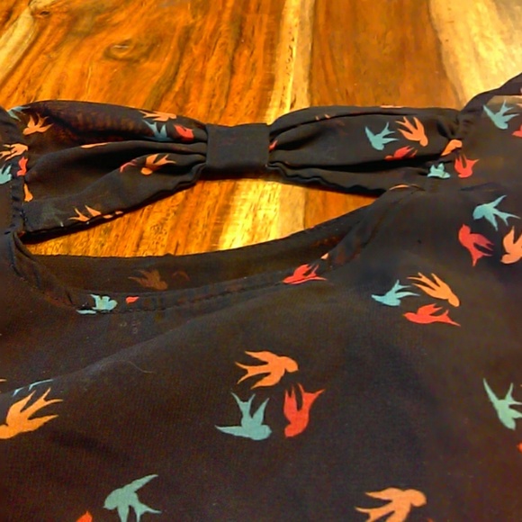 Sheer top - Picture 2 of 4